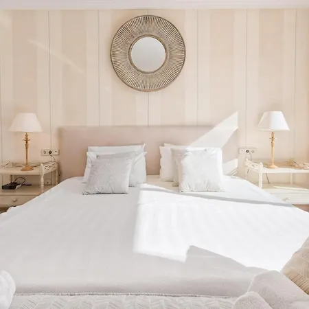 Beachfront Penthouse Elviria Playa 2 마르베야