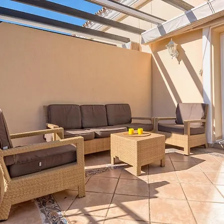 아파트 Beachfront Penthouse Elviria Playa 2