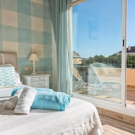 Beachfront Penthouse Elviria Playa 2